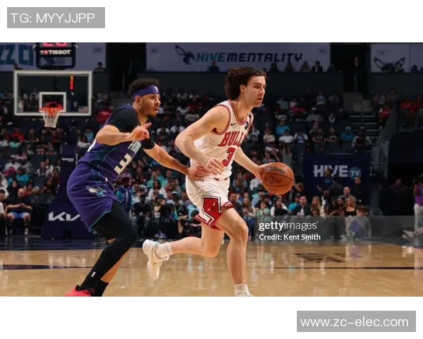 魔术队在东部总决赛中对决公牛队的精彩战况分析与回顾